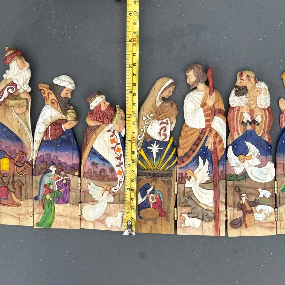 VTG Christmas Nativity Hand Painted Hinged Fence Intricate Carved Detail
